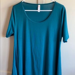 Lularoe perfect tee EUC